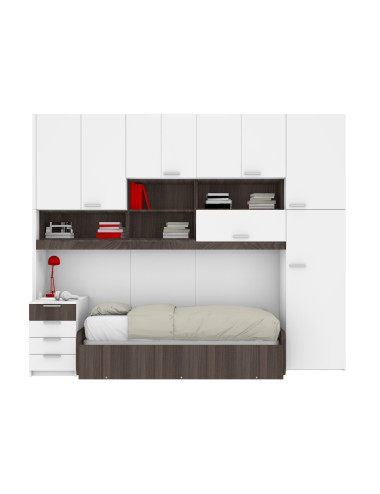 Dormitorio puente con cama...